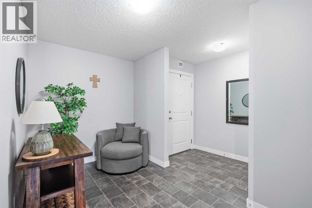 4101, 403 Mackenzie Way SW