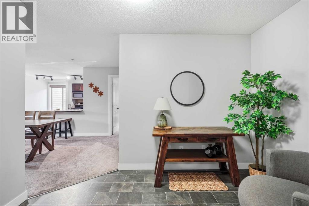 4101, 403 Mackenzie Way SW