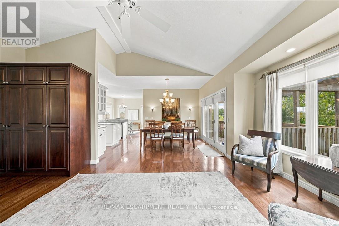 9 - 500 LAKEVIEW DRIVE