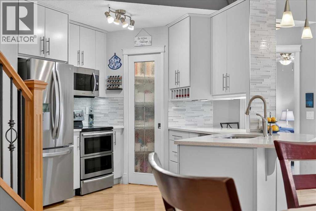 248 SPRINGBANK VILLAS SW, CALGARY, AB T3H 5P7 - Image 3876926388.jpeg?d=l