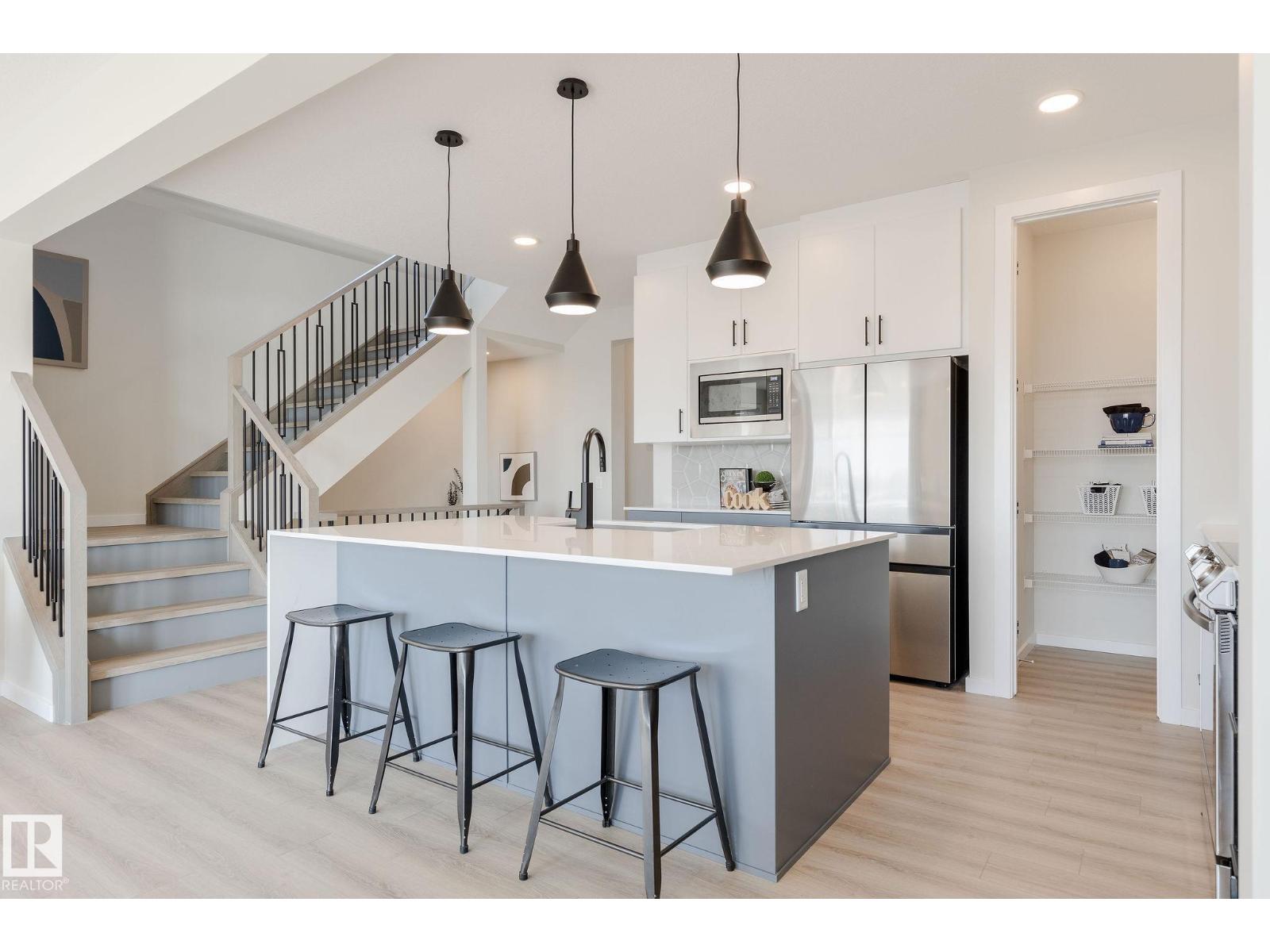 81 Rosa Crescent