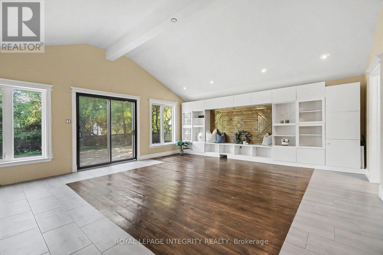 357 BAYVIEW DRIVE