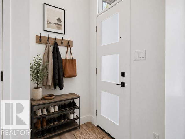 11032 128 ST NW