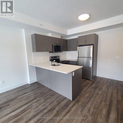209 - 107 Roger St, Waterloo, ON 3