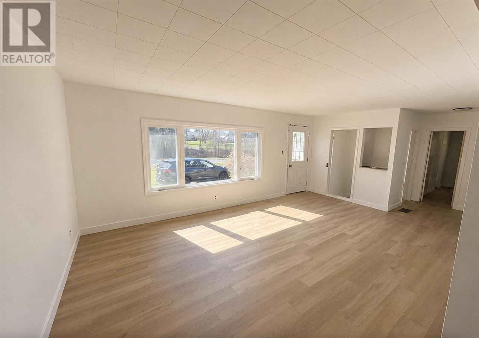 29 Eley RD - Photo 4