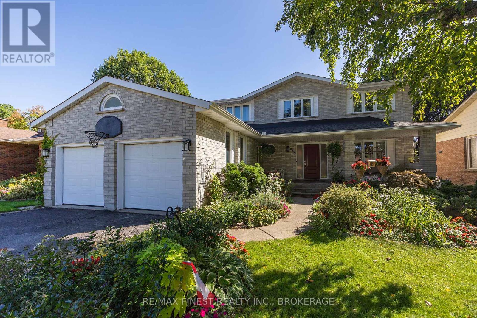 844 PURCELL CRESCENT