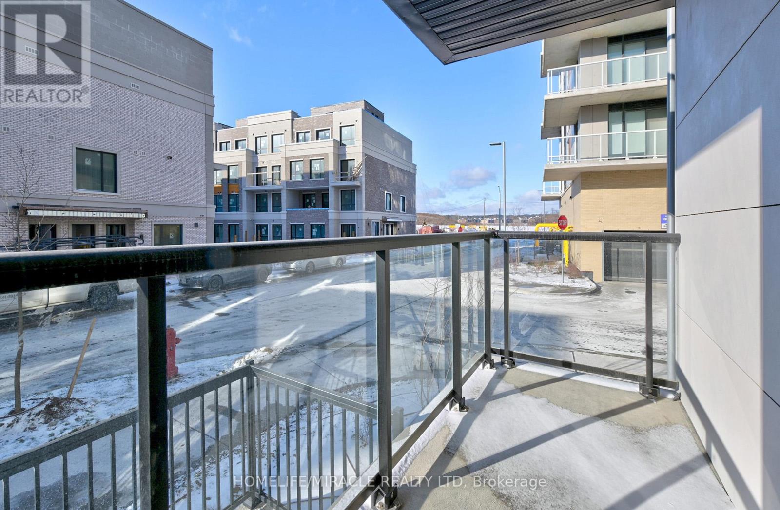 1221 - 8 DAVID EYER ROAD