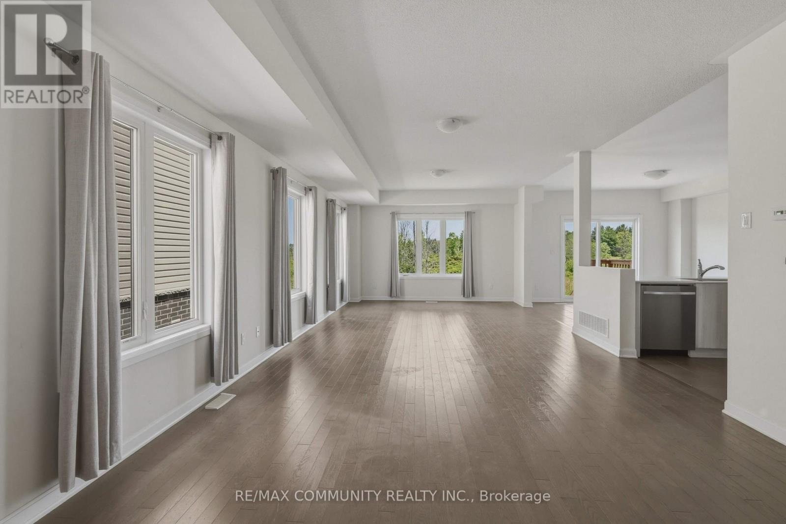 110 OAKMONT DRIVE
