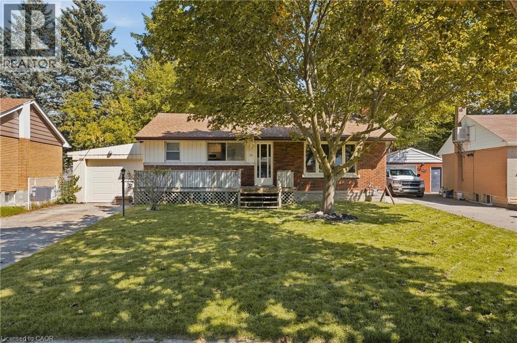 30 GERARD Avenue