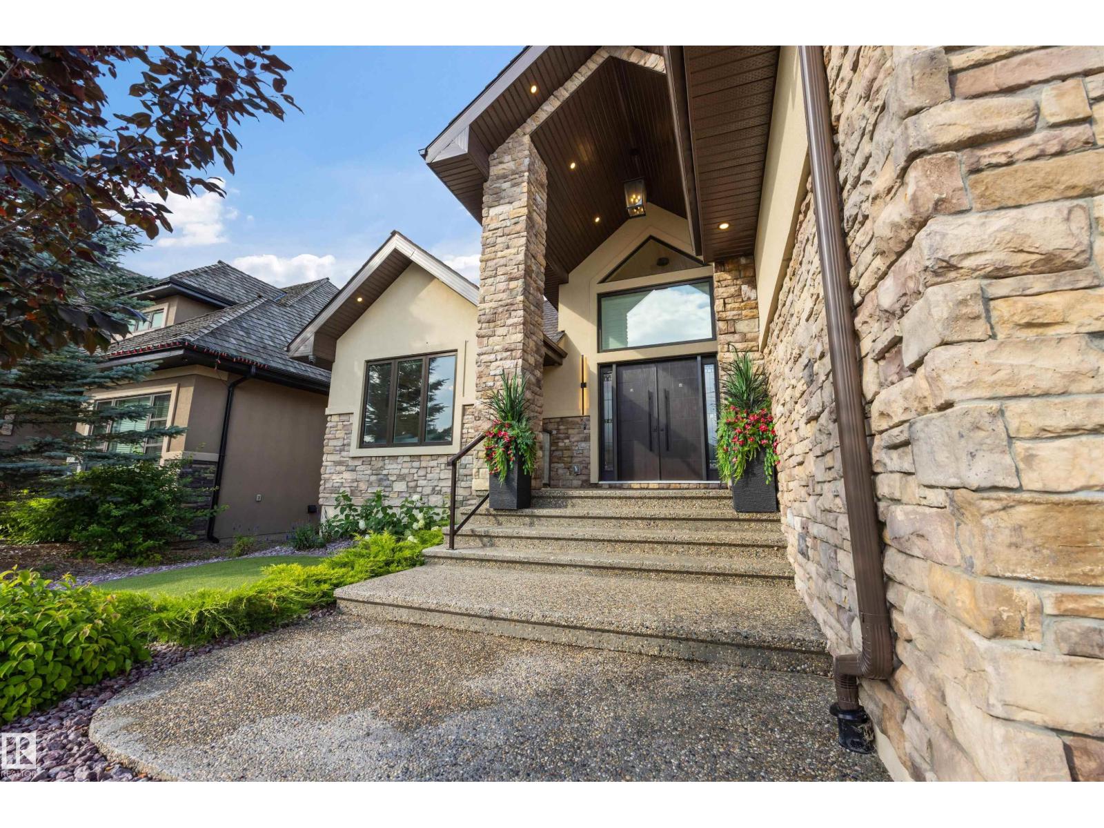 2793 WHEATON DR NW
