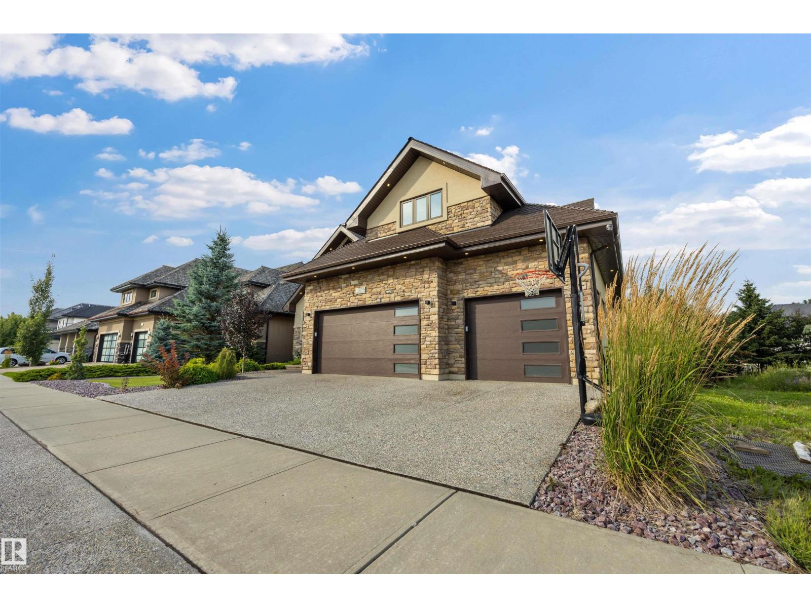 2793 WHEATON DR NW