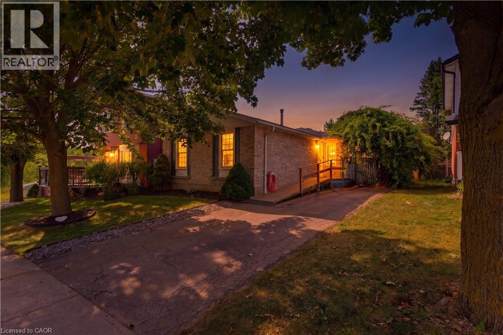 431 WEST ACRES Drive