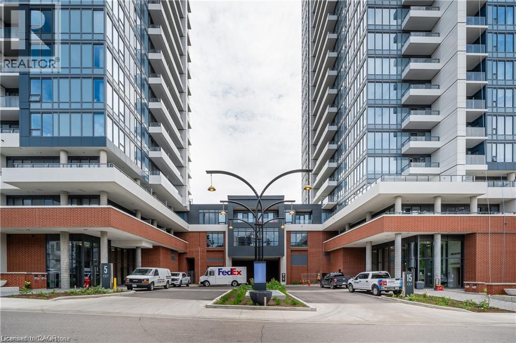15 WELLINGTON Street S Unit# 2007