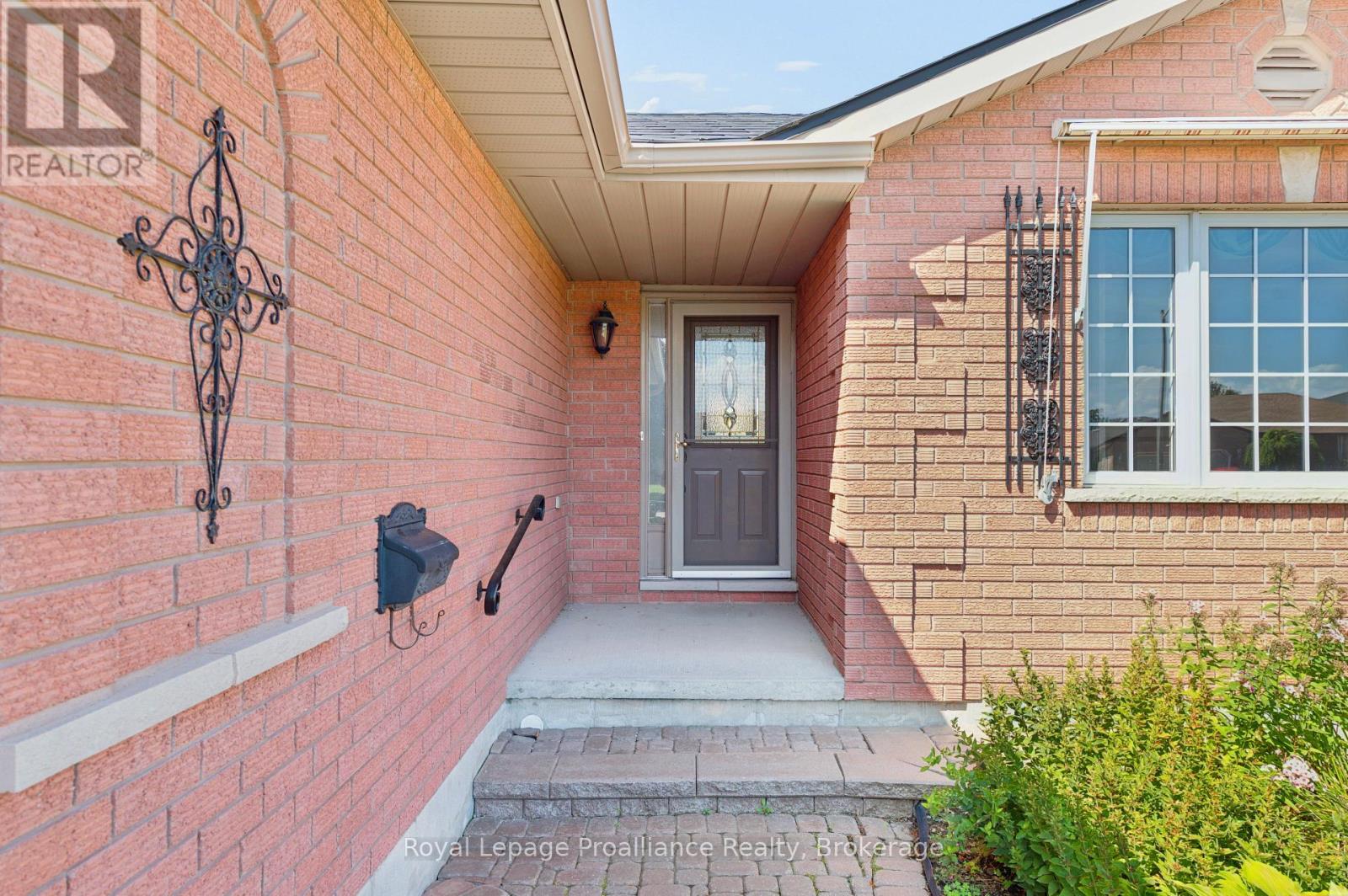 4 WILMOT COURT