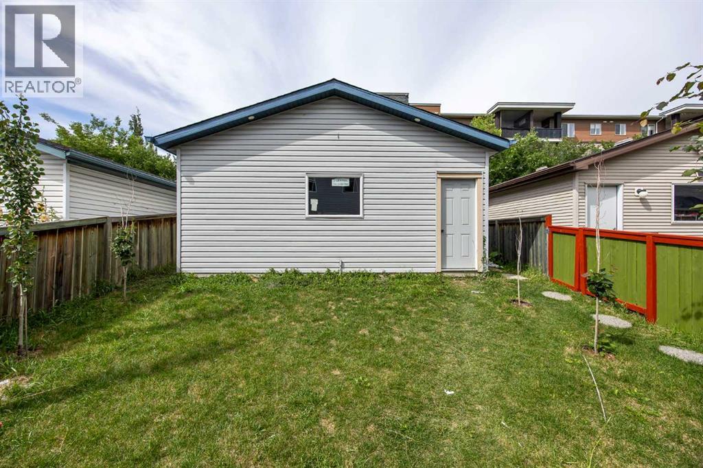 78 Tarington Place NE