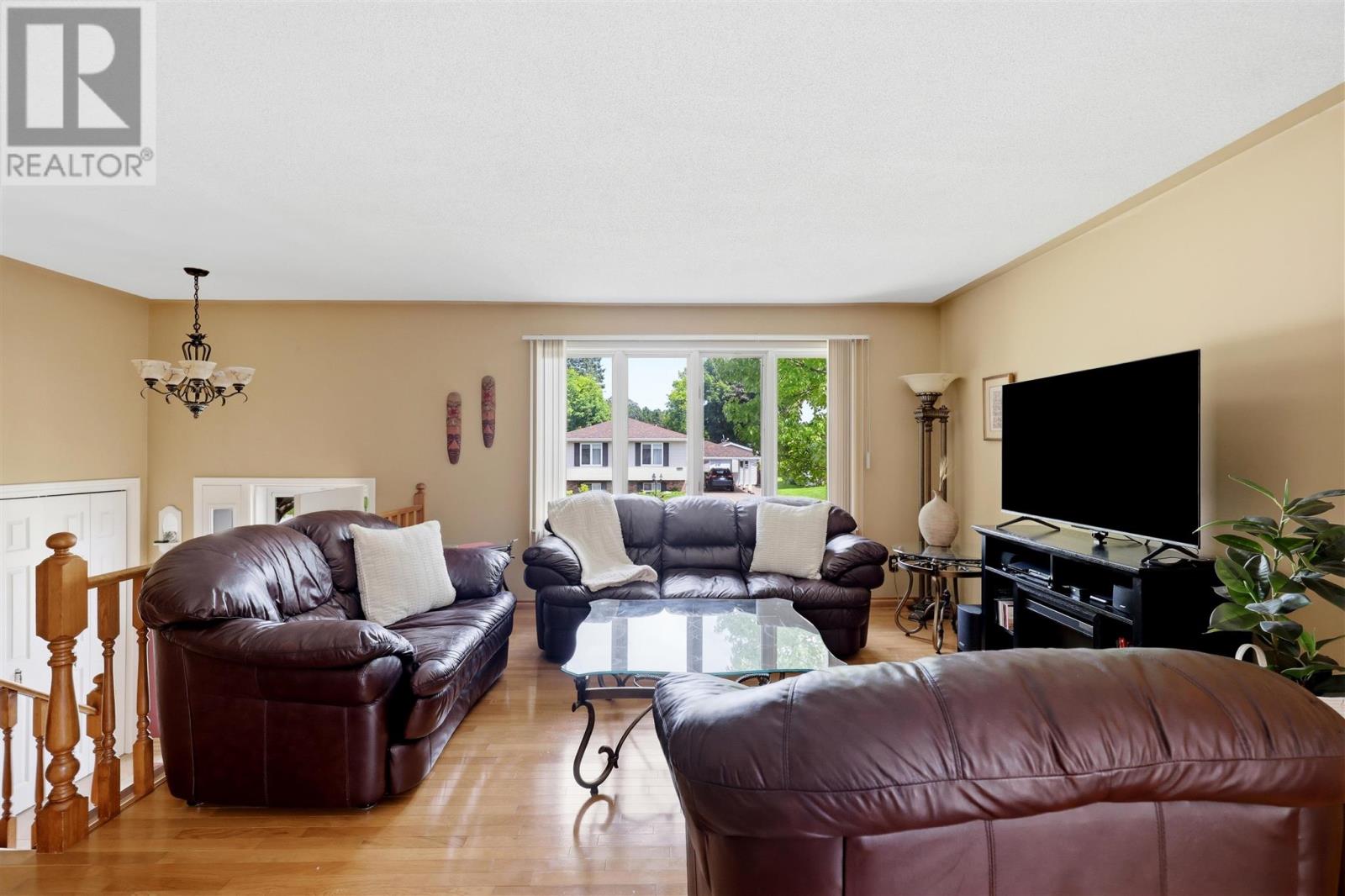 36 Parker AVE - Photo 4