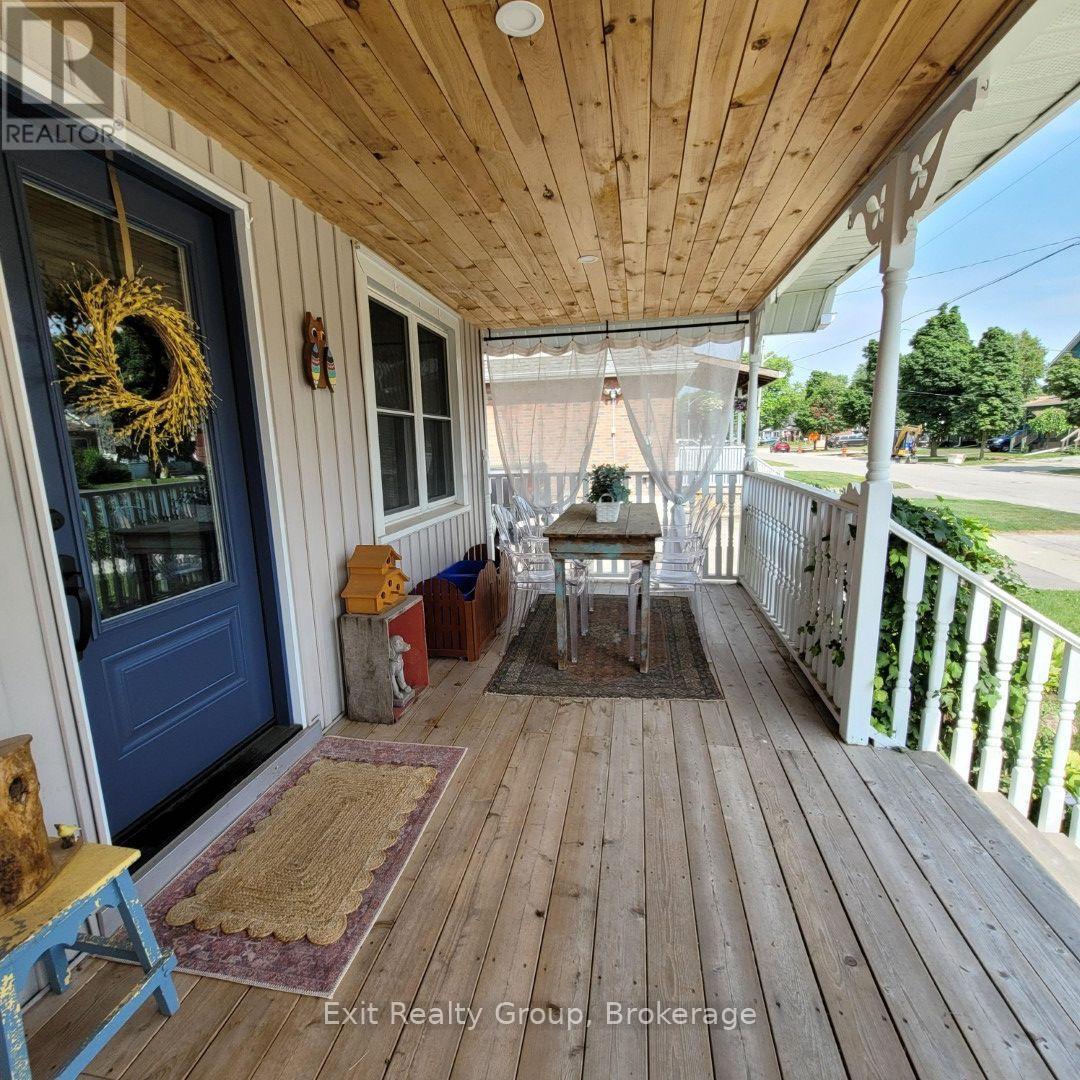 100 ARLINGTON AVENUE - Photo 4