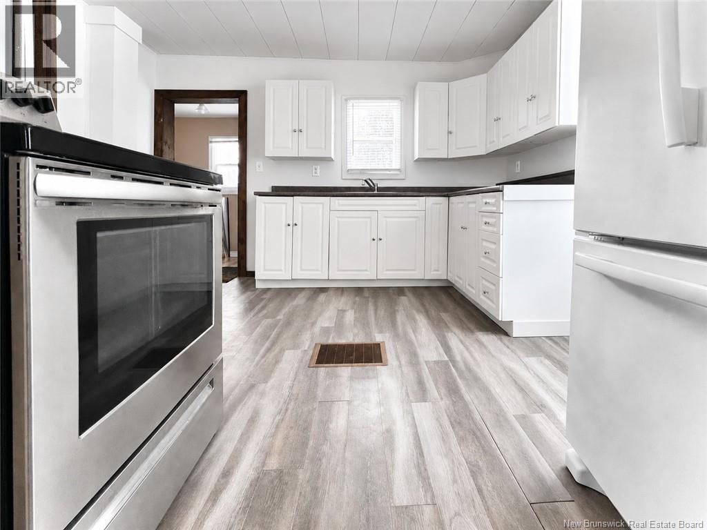 16 Highfield Street - Photo 2