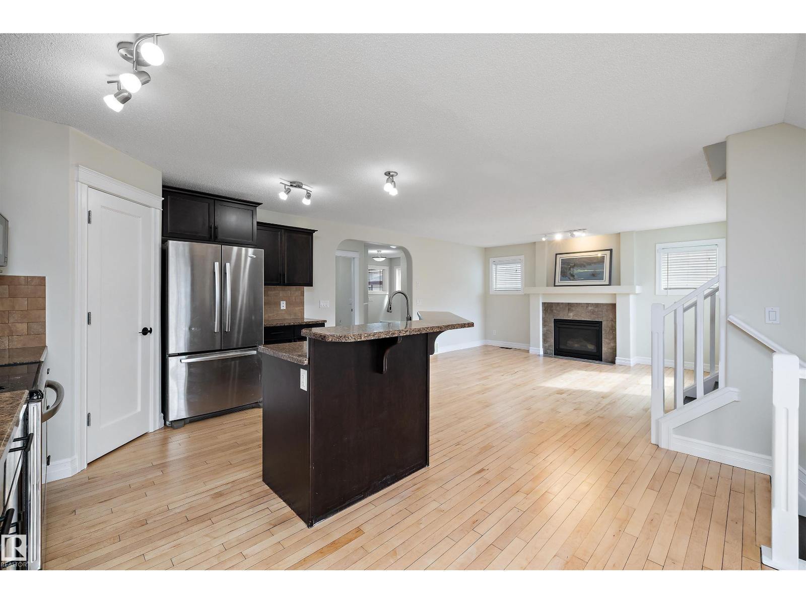 178 WOODBEND WY