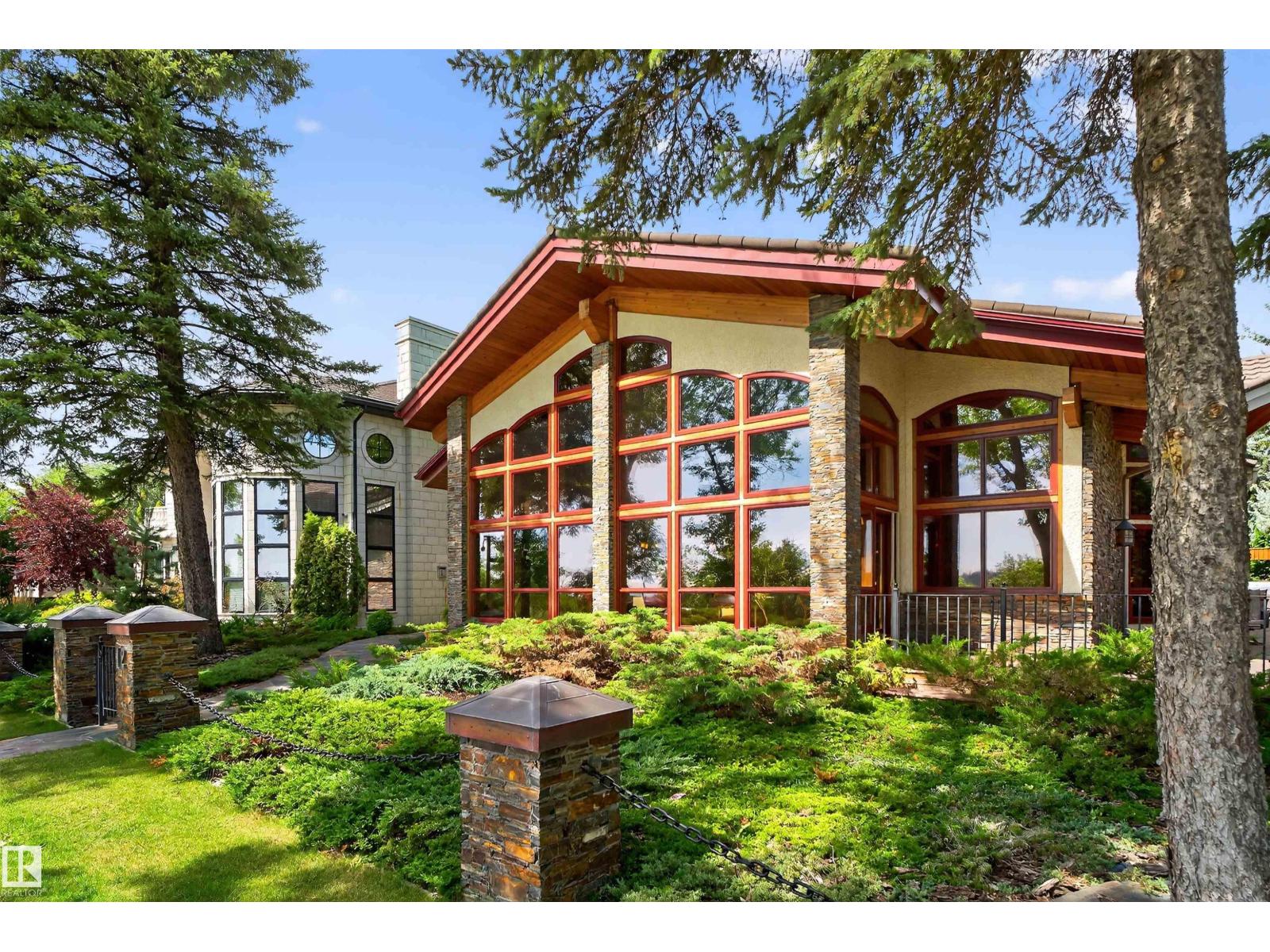 12 WELLINGTON CR NW