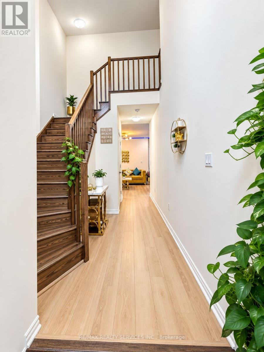 8 WALDRON STREET