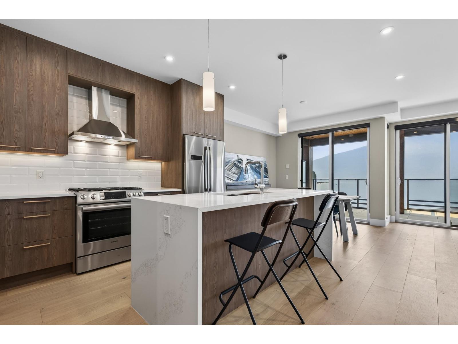 205 3175 COLUMBIA VALLEY ROAD, Cultus Lake North
