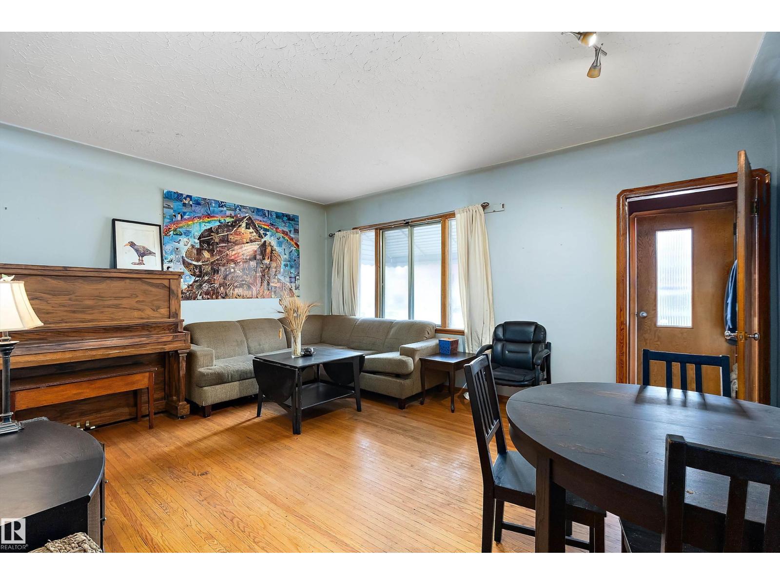 10124 88 AV NW