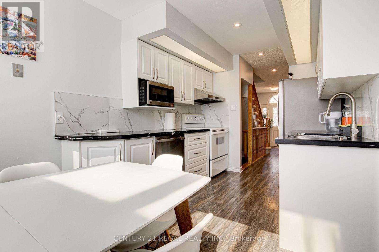 15 - 310 CHRISTOPHER DRIVE