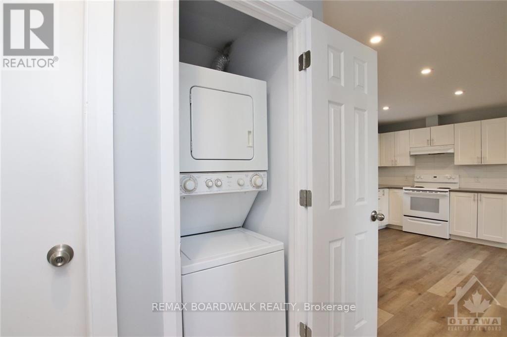 15B DOWDALL CRESCENT