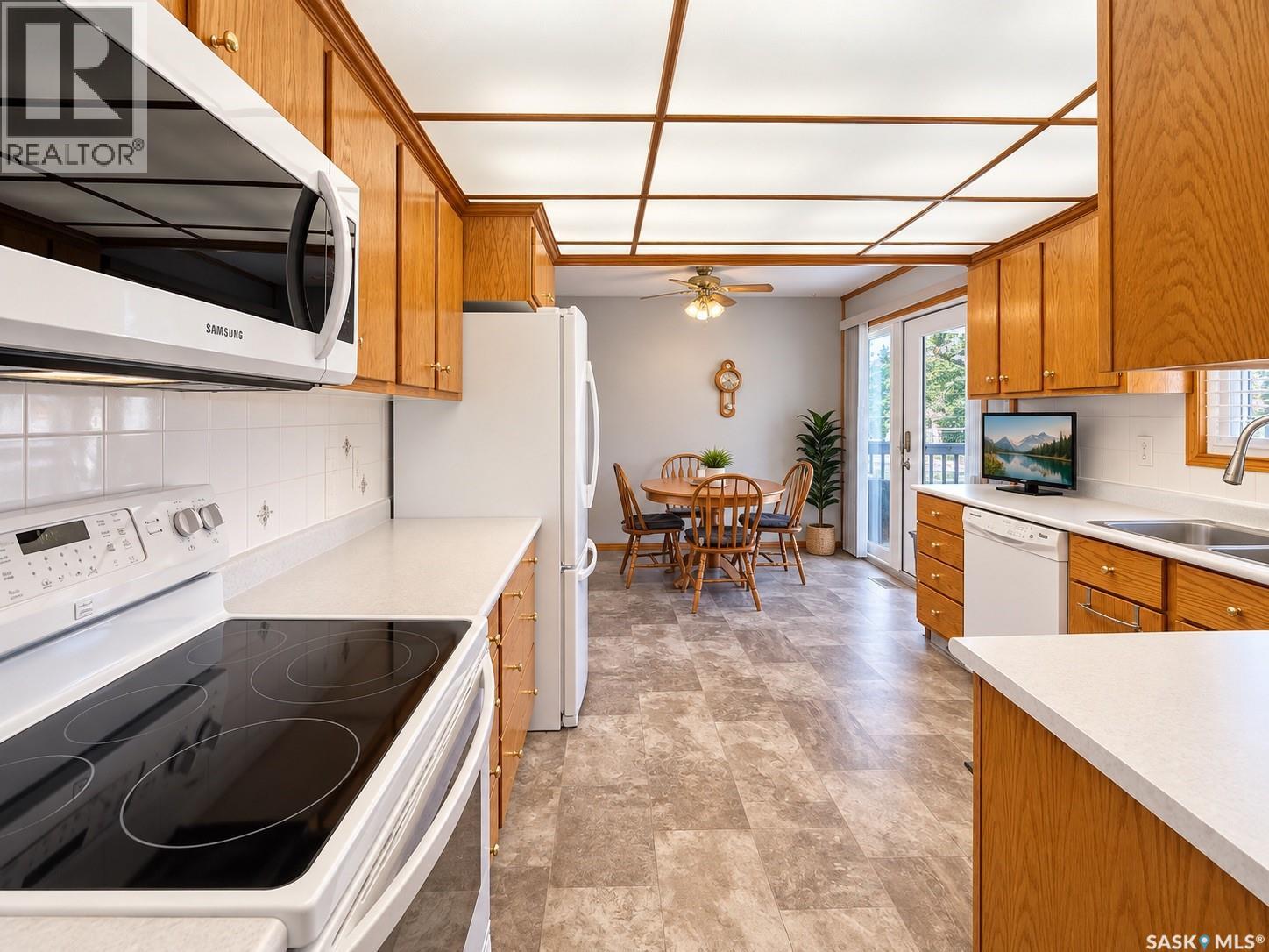 384 28th STREET W