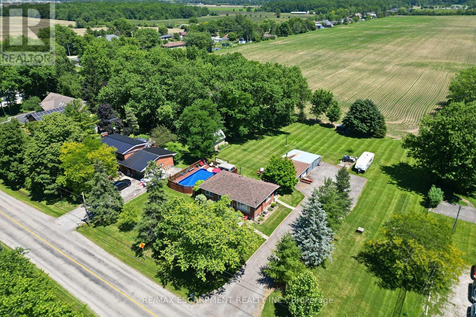 1065 WOODBURN ROAD