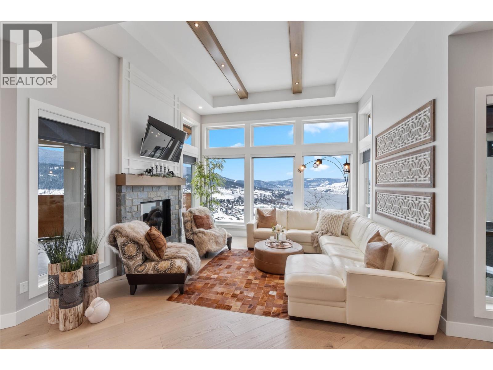 608 Mt Ida Crescent