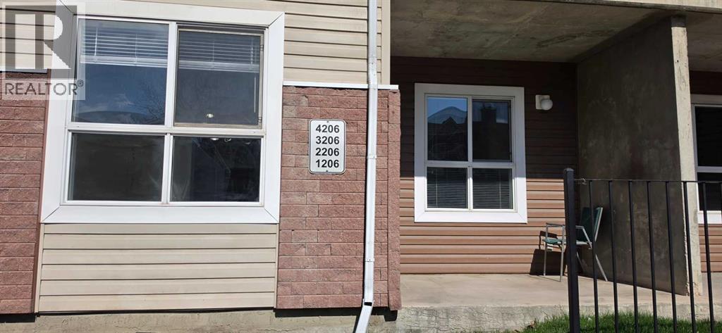 1206, 73 Erin Woods Court SE