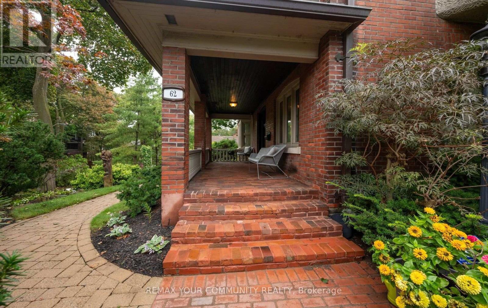 62 INDIAN GROVE
