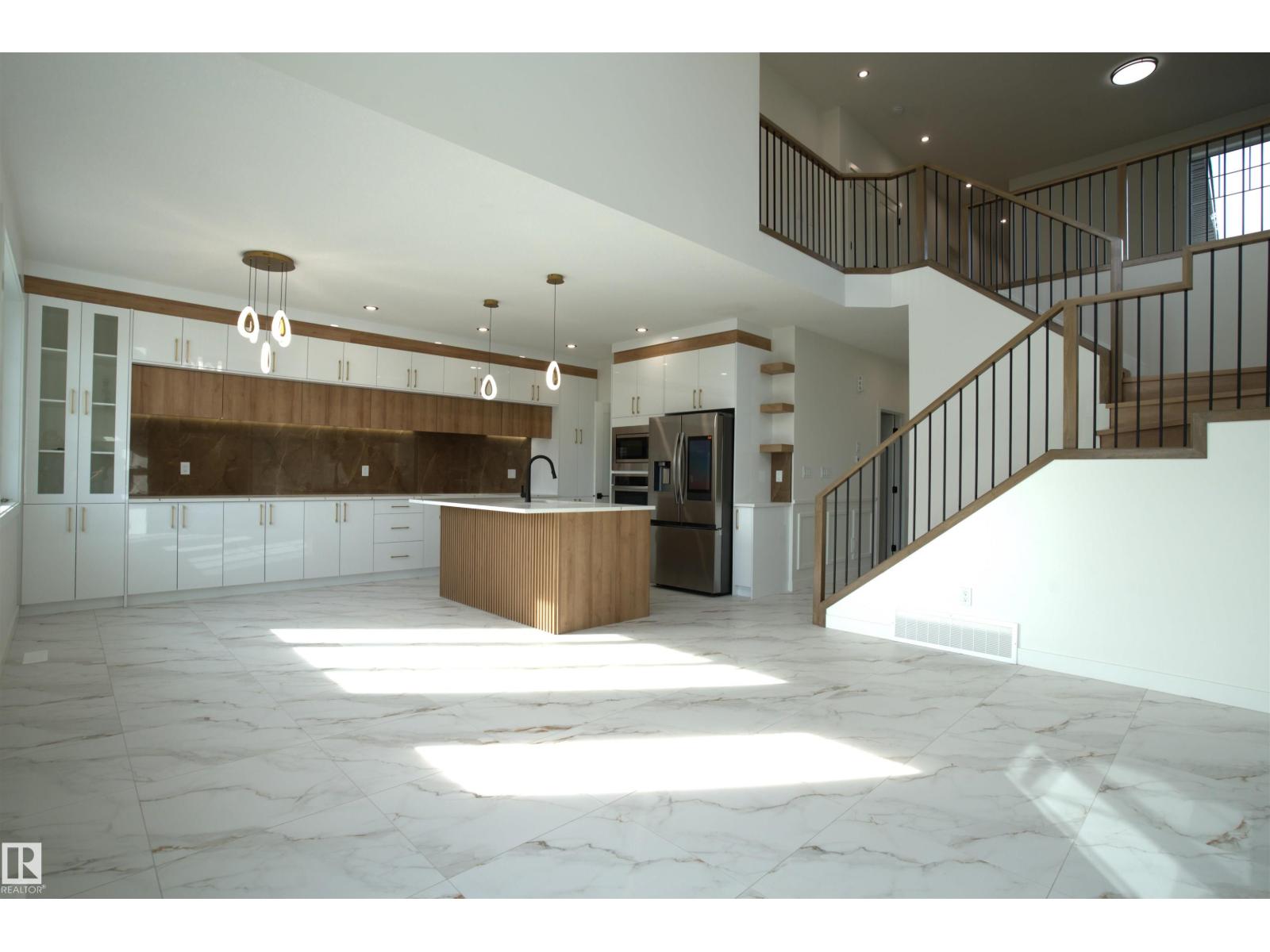 4282 Charles CL SW