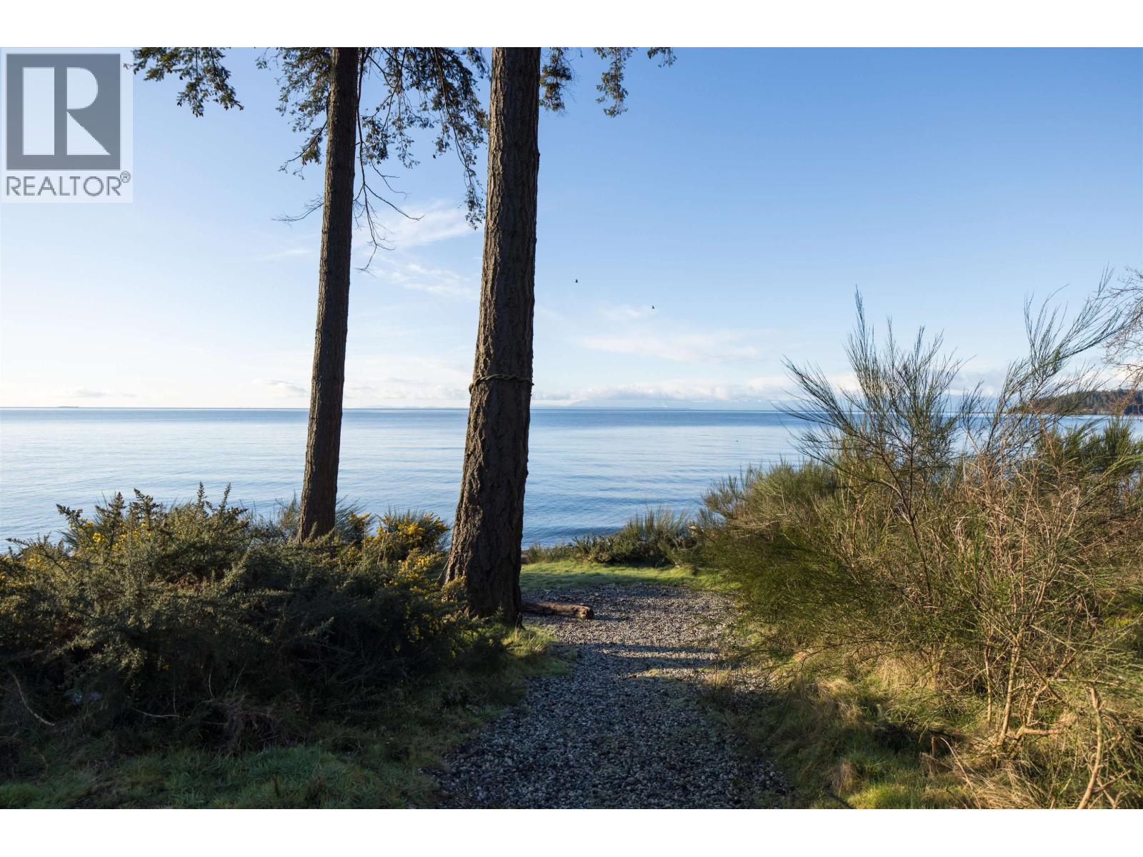 5845 SUNSHINE COAST HIGHWAY