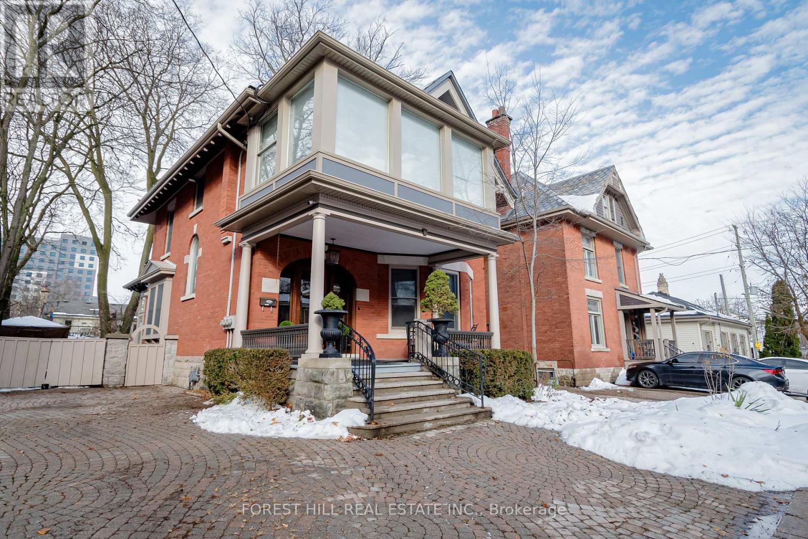 98 CENTRAL AVENUE