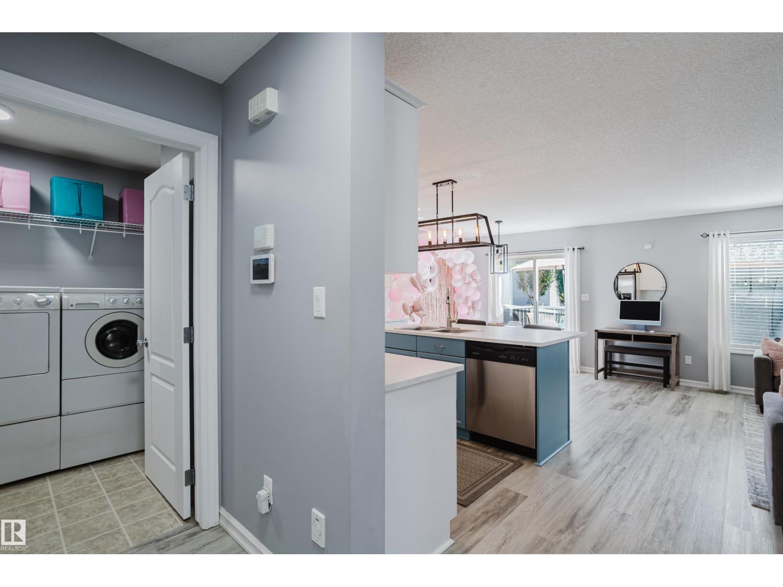 8307 6 AV SW