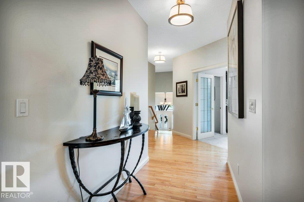 #19 50 Oakridge DR S
