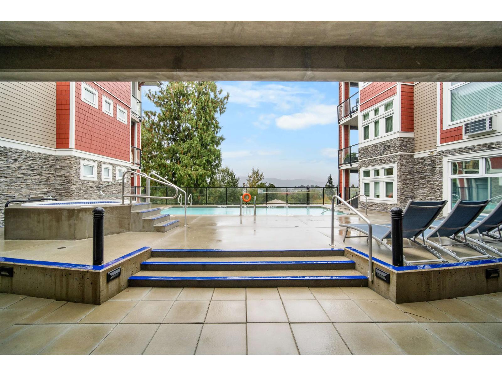 111 2242 WHATCOM ROAD