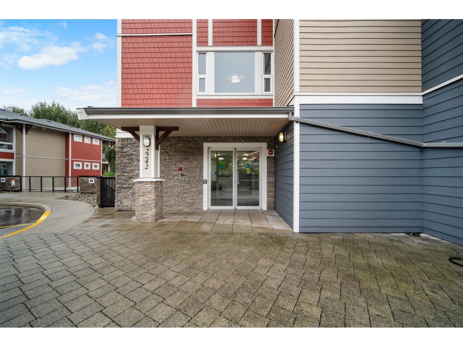 111 2242 WHATCOM ROAD
