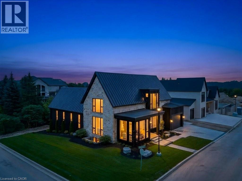 2 BRIDLEWOOD Crescent