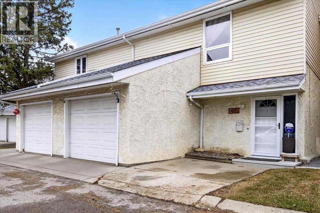 256 Callingwood Place NW
