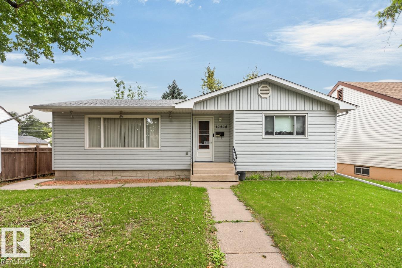 12424 77 ST NW