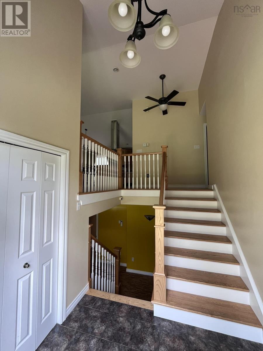 586 WEST PORTERS LAKE Road