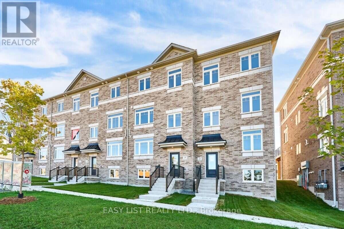 19 ADDYMAN CRESCENT