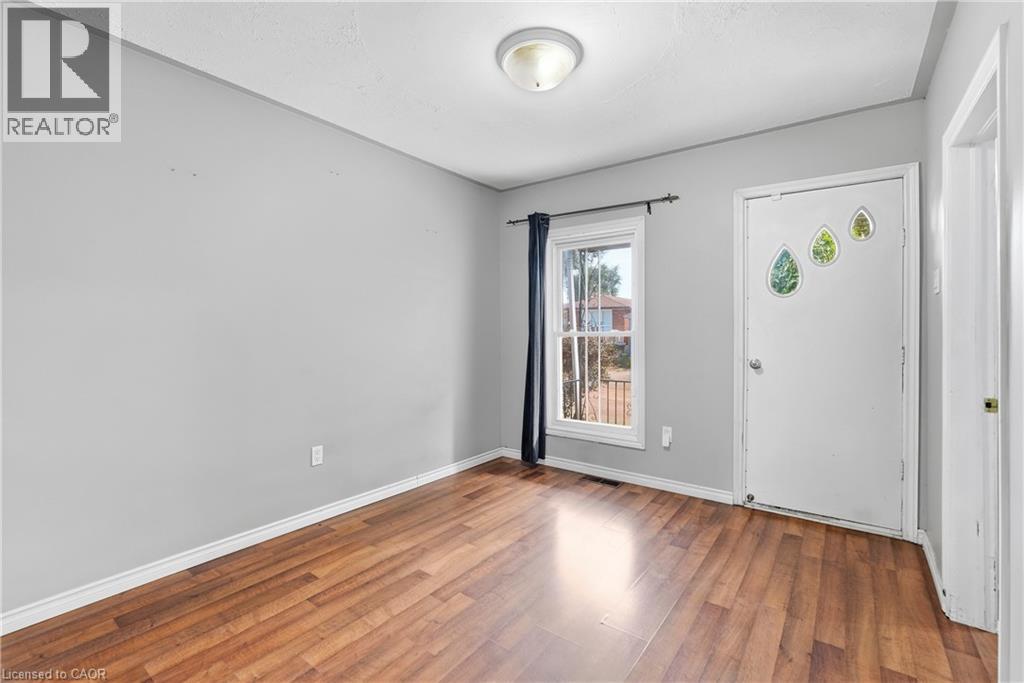 77 PROVINCE Street N