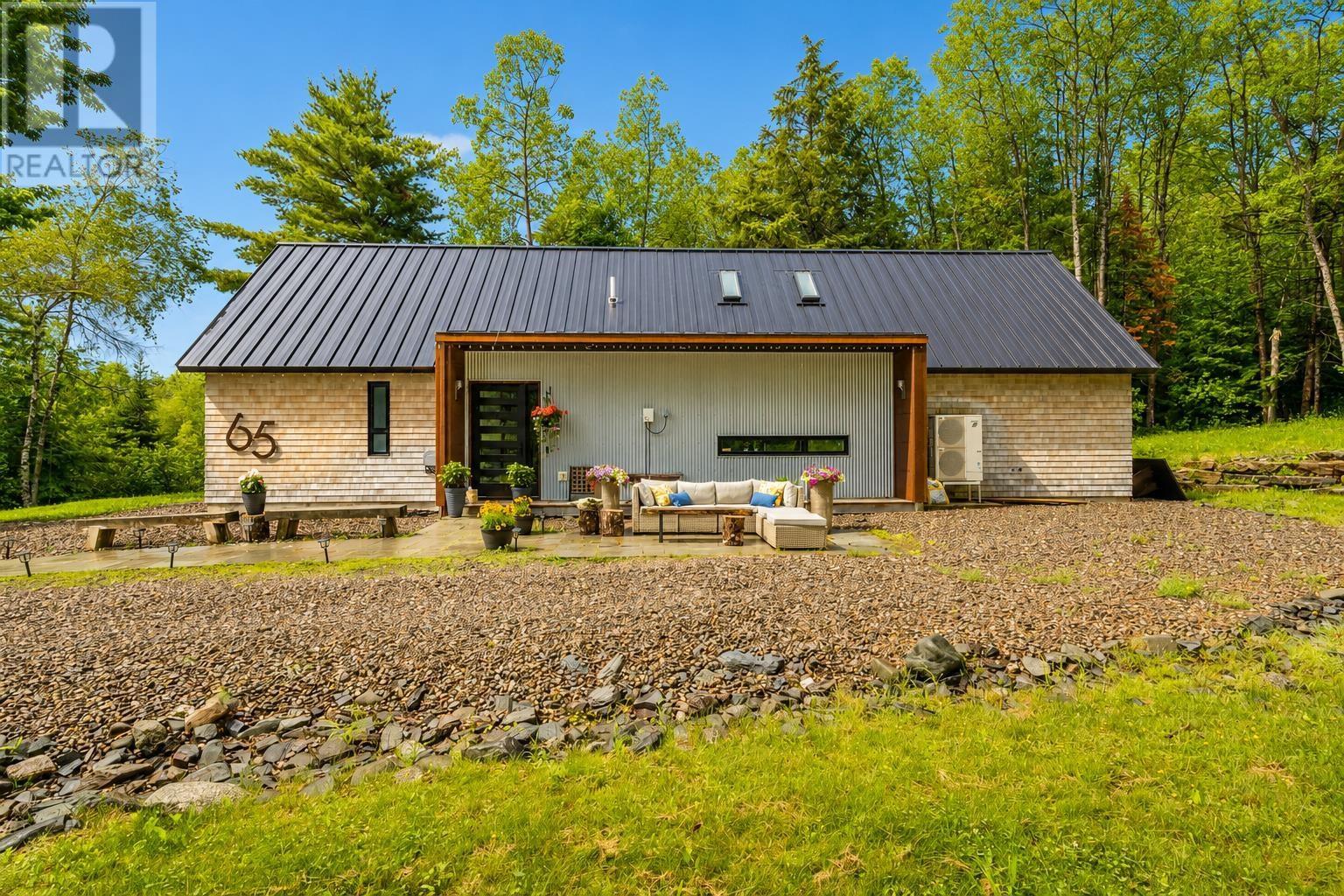 65 Jessicas Way - Photo 2