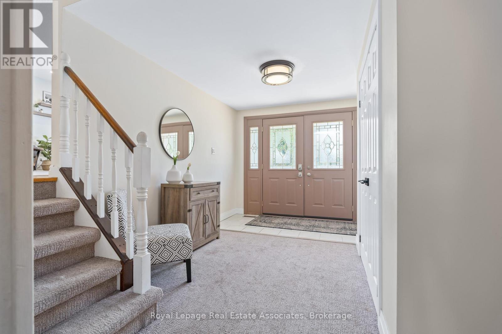 26 MARILYN CRESCENT