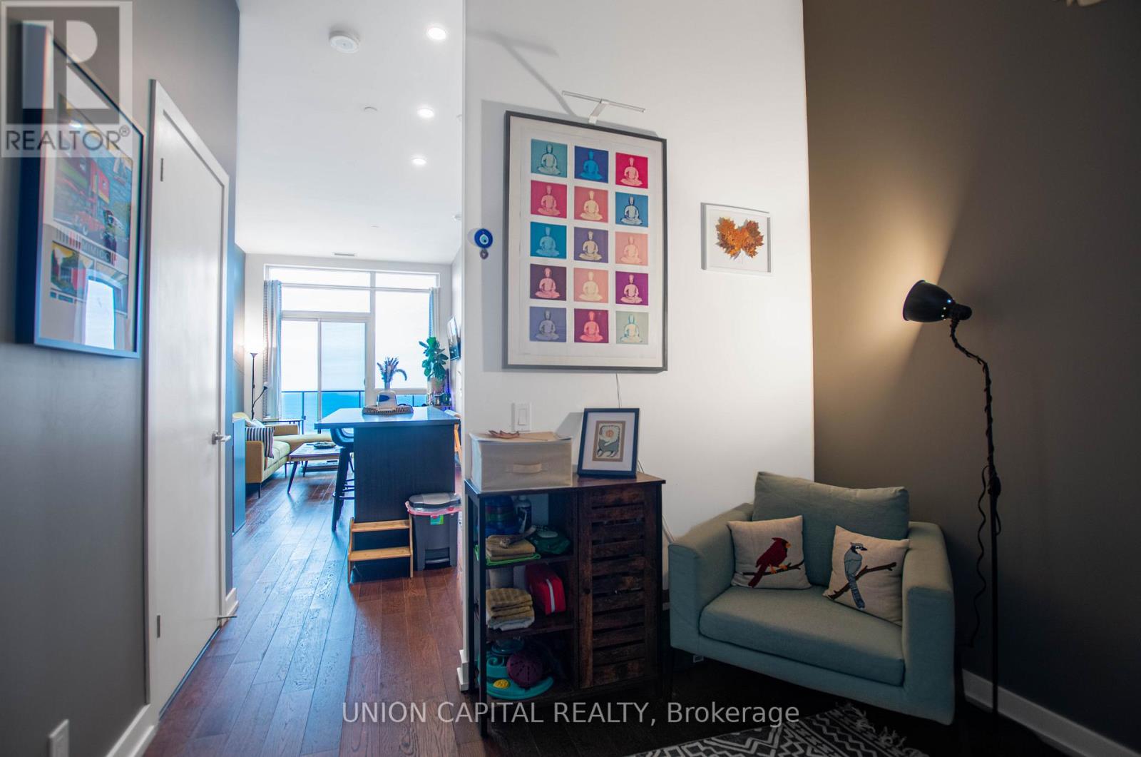 PH02 - 2212 LAKE SHORE BOULEVARD W